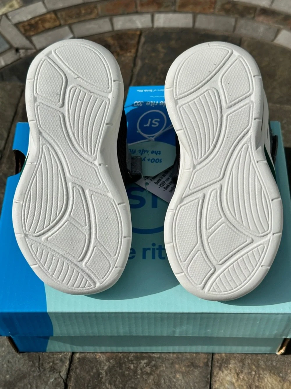 Stride Rite Little Kids Light Up Sneakers (Grey Green) Toddler Youth 5K | 6K NEW